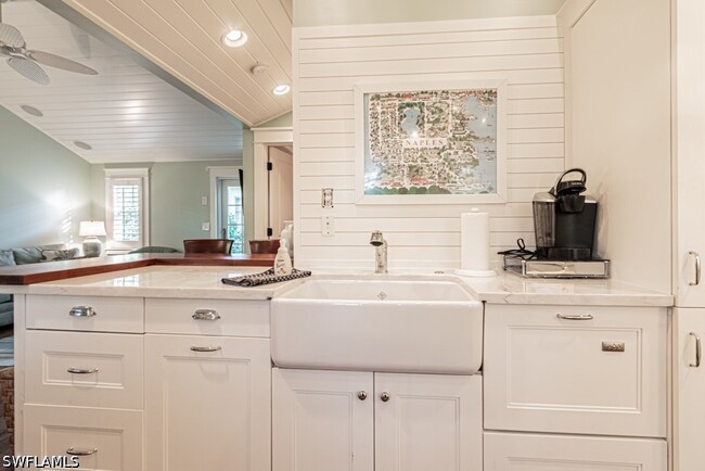 Building Photo - 287 11th Ave S