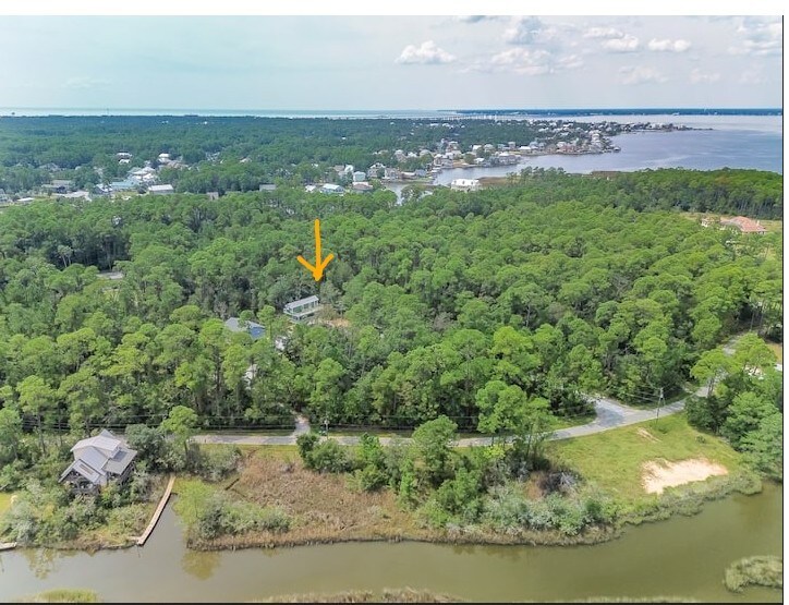 Building Photo - 589 Bernard Street