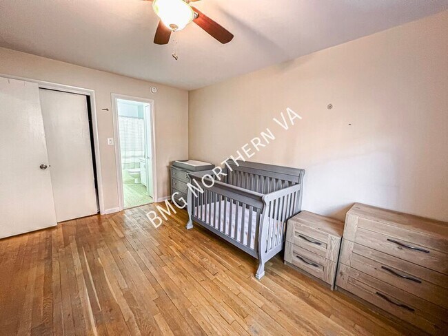Building Photo - 3816B Steppes Ct