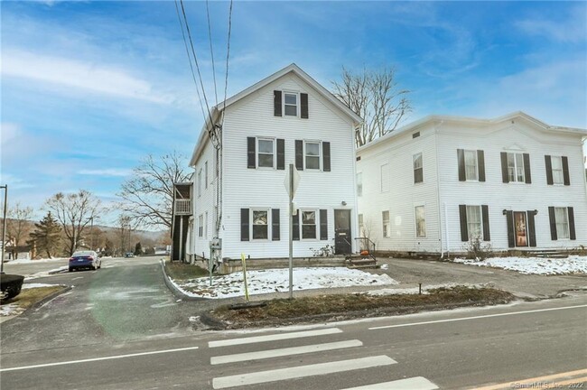 Building Photo - 24 Elm St