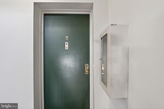 Building Photo - 3450 39th St NW