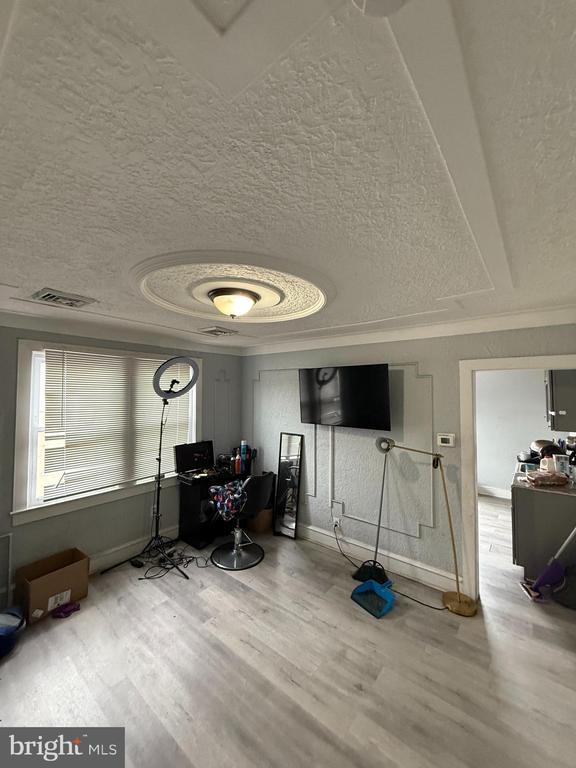 Building Photo - 178 N Broadway