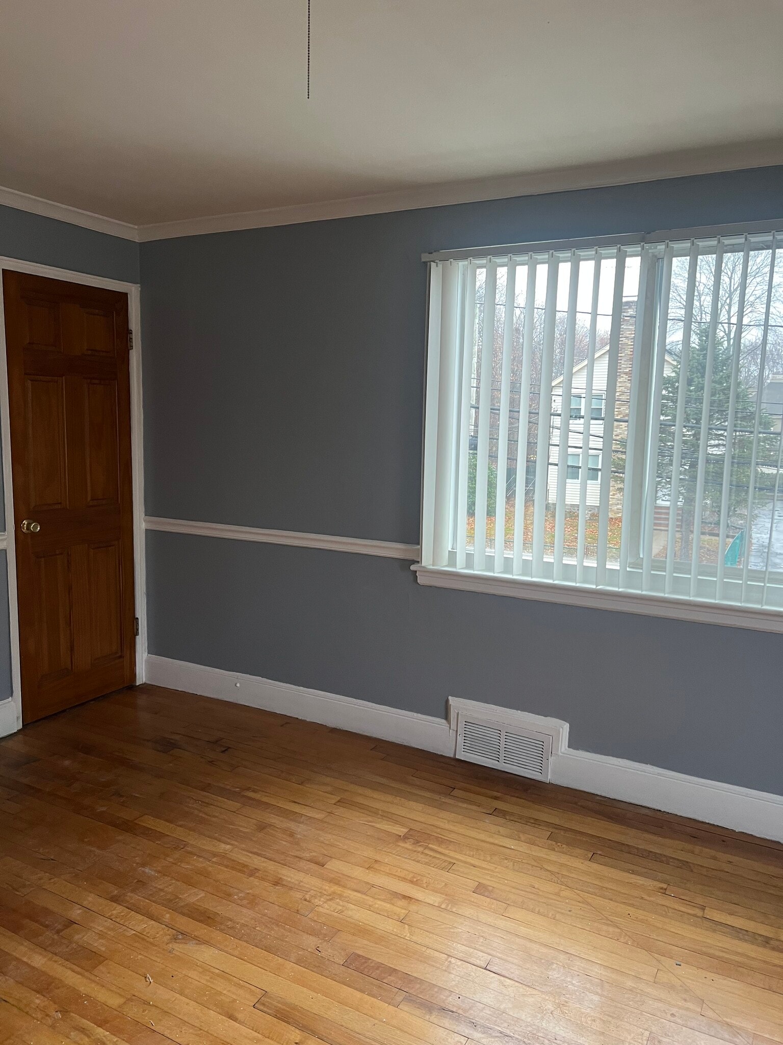 Building Photo - 70 Clifford St