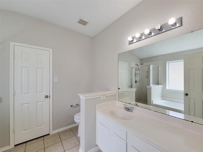 Building Photo - 7438 Fox Knoll Ln