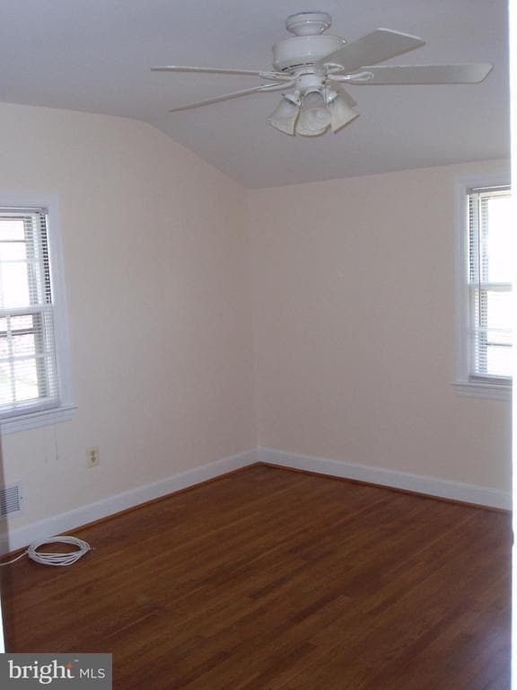 Building Photo - 9912 Dickens Ave
