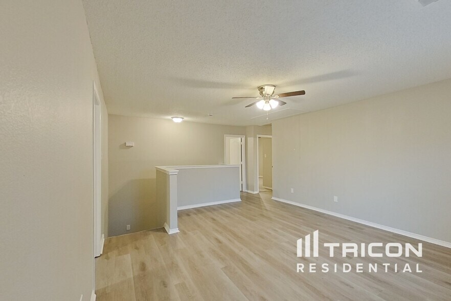 Building Photo - 712 Forest Creek