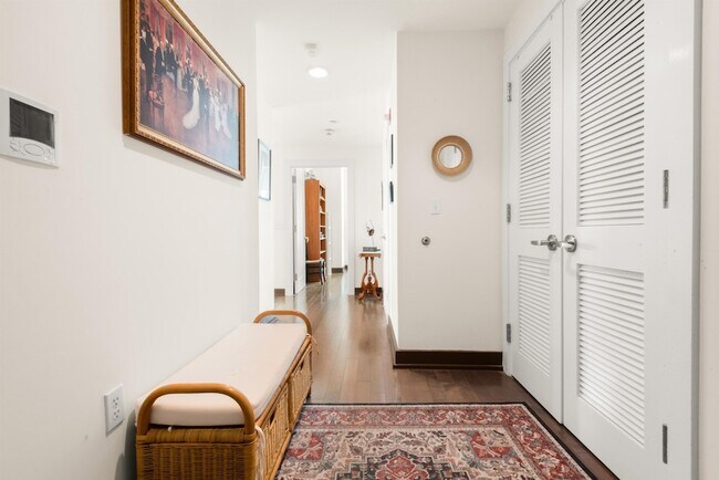 Building Photo - 3312 Hudson Ave