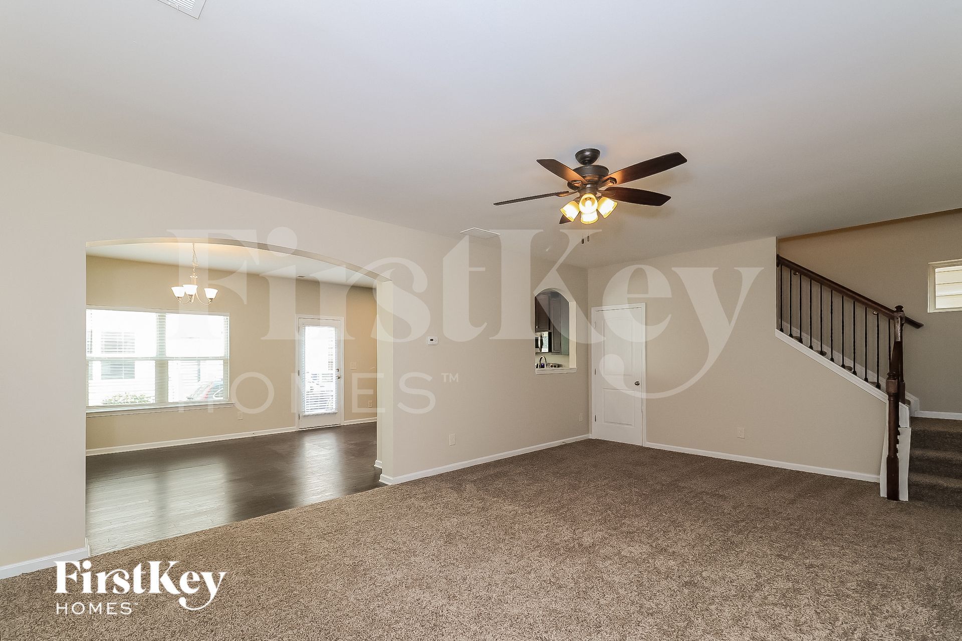 Building Photo - 703 Barberry Dr