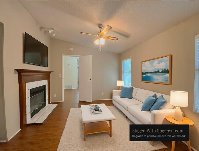 Building Photo - 1301 Lipan Trail