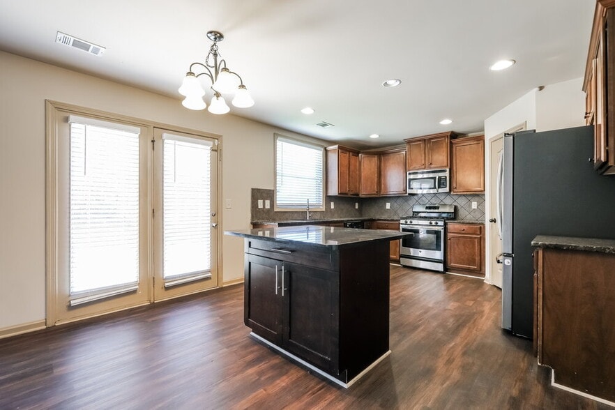 Building Photo - 3258 Sag Harbor Ct NE