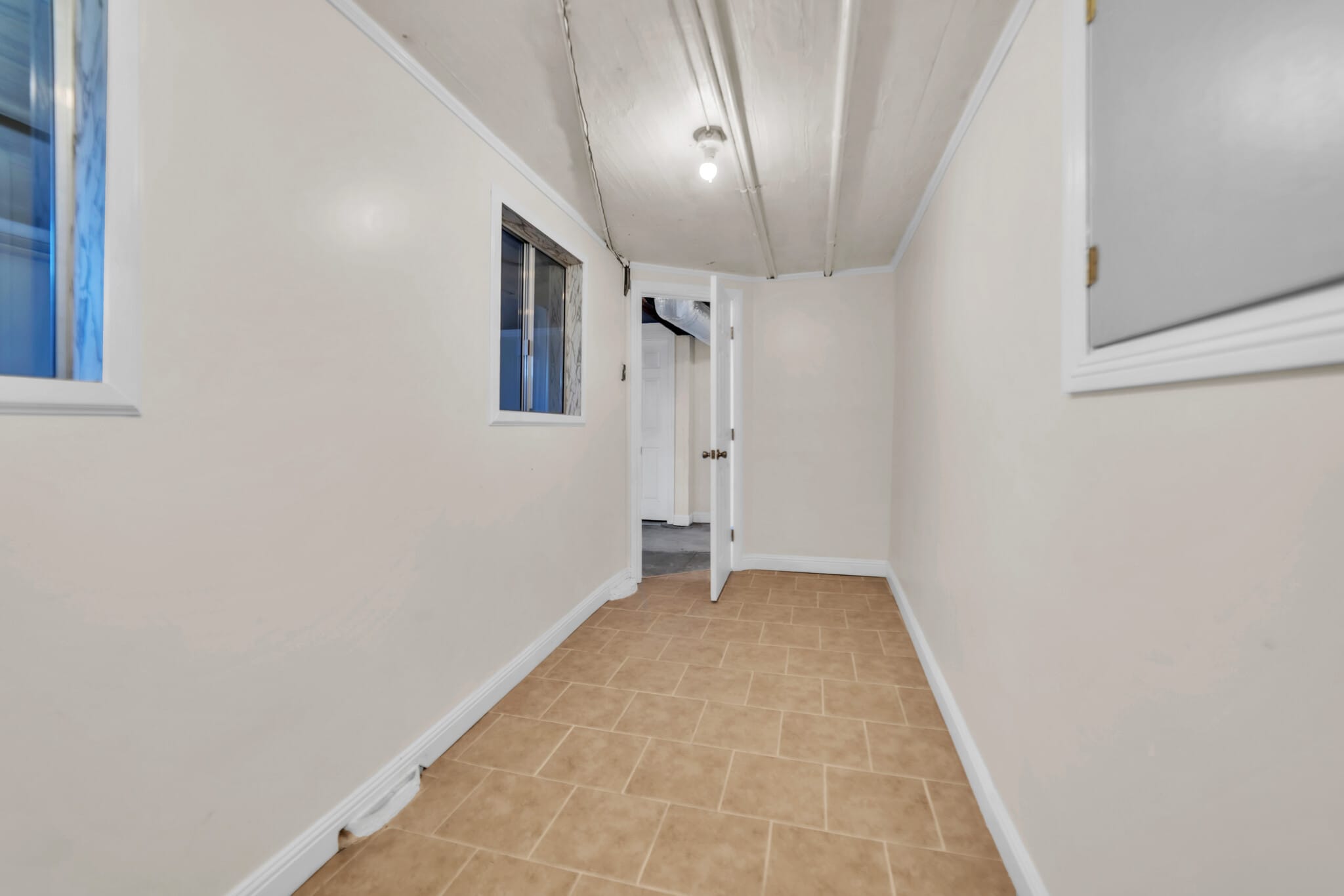 Building Photo - 80 Corona St