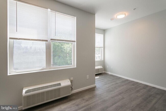 Building Photo - 4124 Haverford Ave