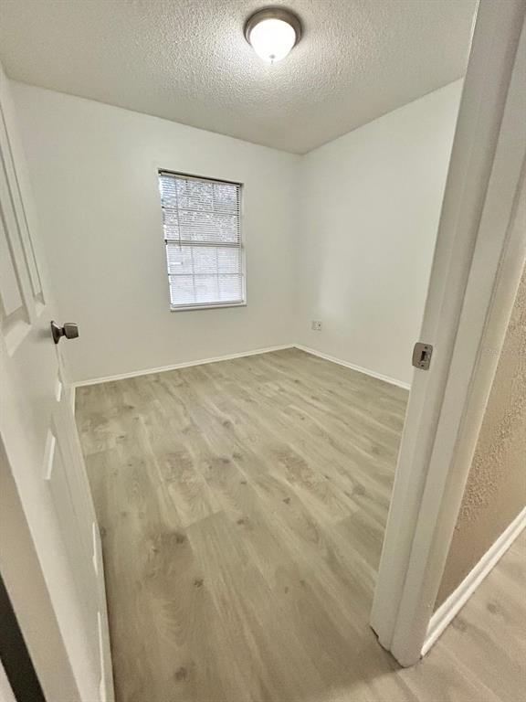 Building Photo - 3941 Wingward Ave