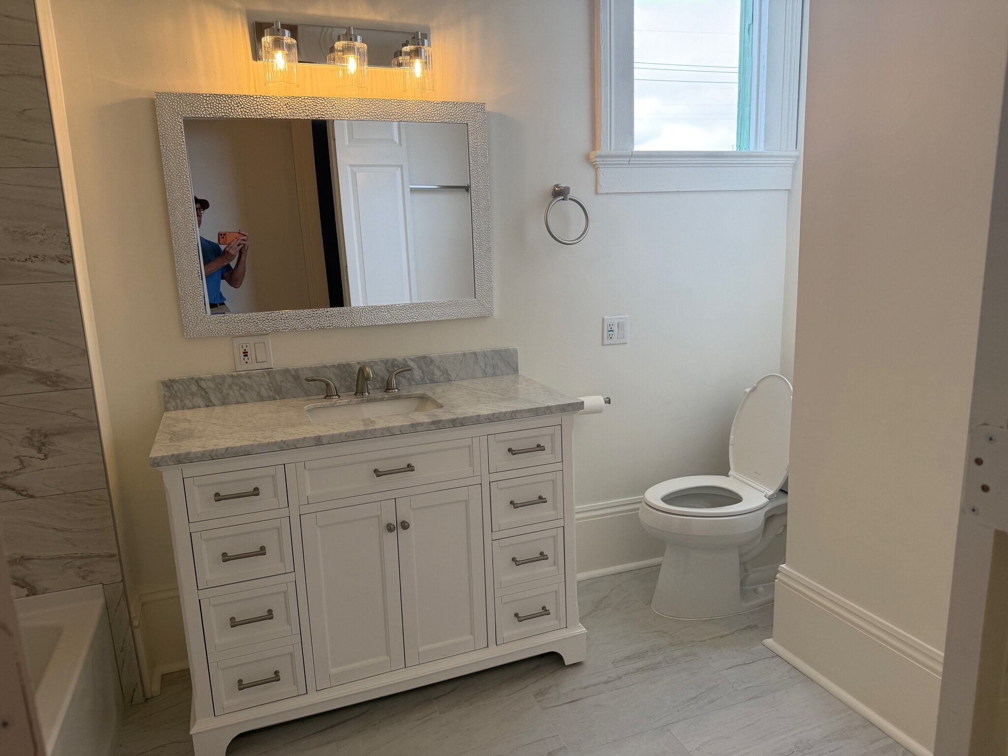 Bathroom - 4223 Prytania St