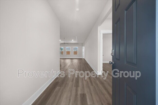 Building Photo - 3136 Silver Maple Dr