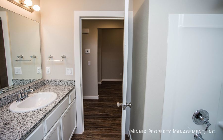 Building Photo - 2154 Kirksey Ave