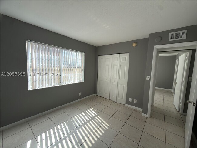 Building Photo - 11448 NW 43rd St