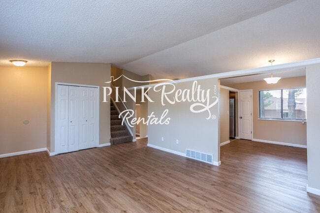 Building Photo - 8274 Caravel Dr