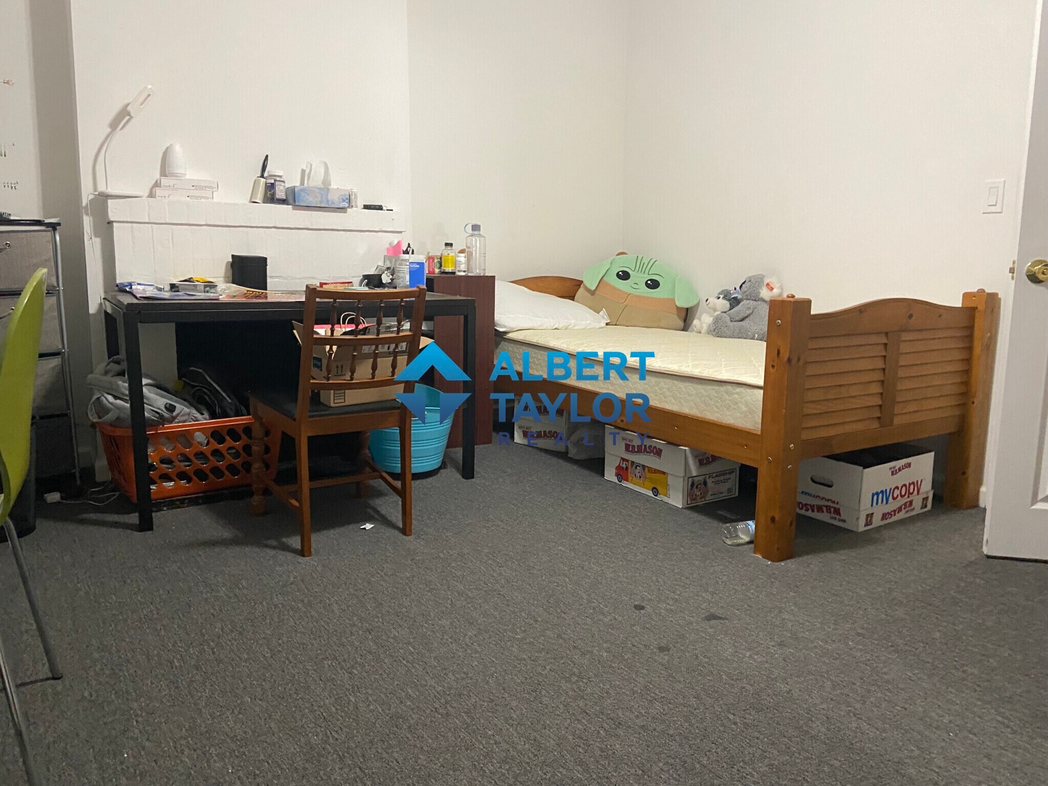 Building Photo - 210 Hemenway St