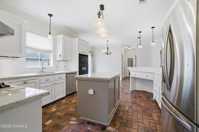 Building Photo - 6056 Mourning Dove Dr