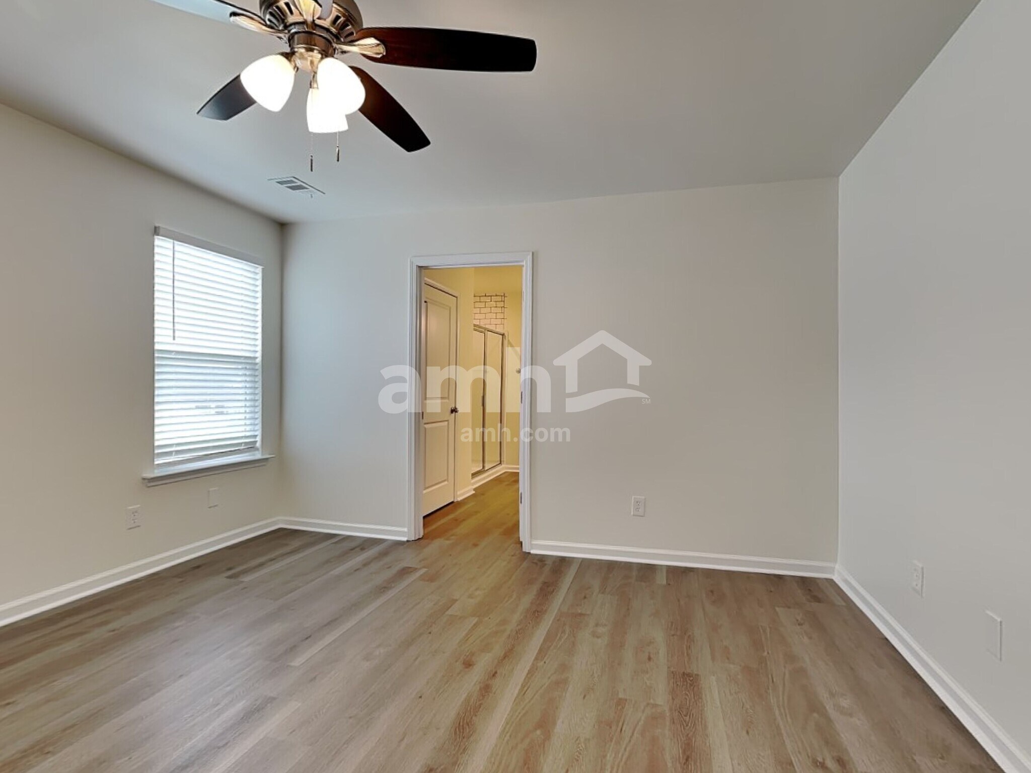 Building Photo - 202 Bellflower Cir