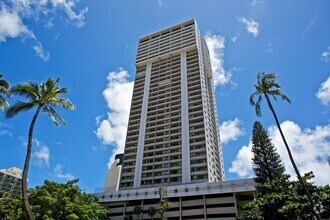 Building Photo - Royal Kuhio 1b1b1parking Fully Furnished i...