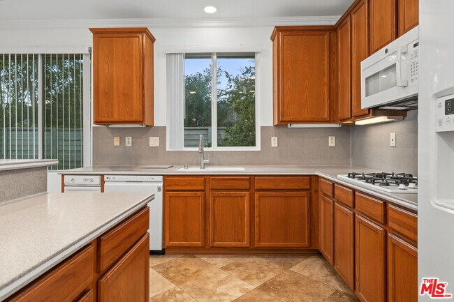 Building Photo - 5711 Citrus Ranch Cir