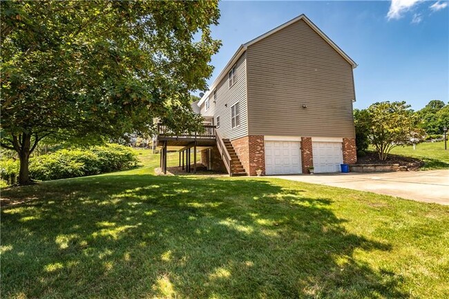 Building Photo - 238 Cumberland Dr