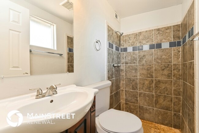 Building Photo - 6665 E 42nd St