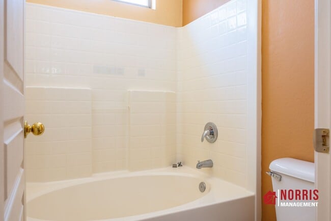 Building Photo - Great Home in Mission Valley