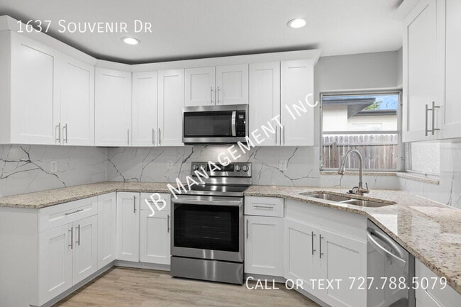 Building Photo - 1637 Souvenir Dr