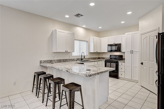 Building Photo - 8309 Clearbreeze Ct