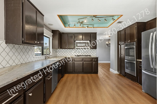 Building Photo - 2057 Caraway St