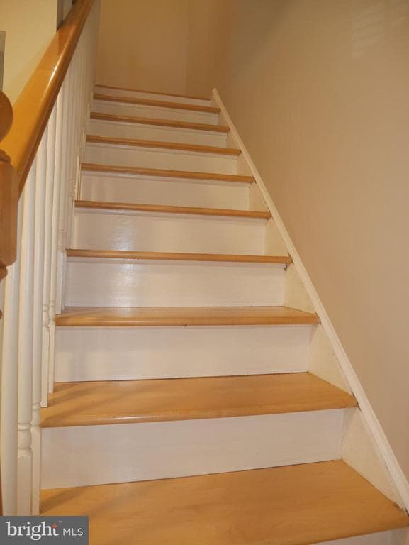 Building Photo - 2774 Grovemore Ln