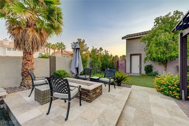 Building Photo - 5595 El Camino Rd