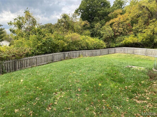 Building Photo - 9 Tree Hill Ct