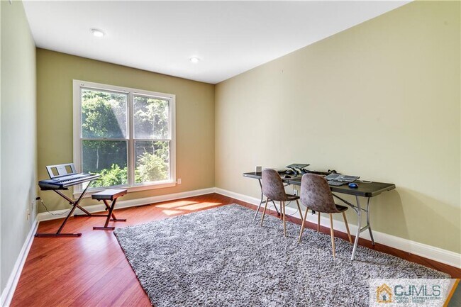 Building Photo - 35 Old Mill Rd