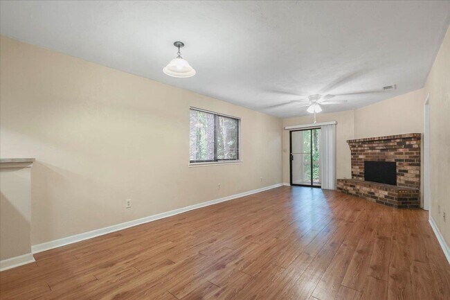 Building Photo - 3208 Ginger Dr