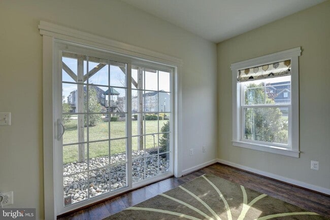 Building Photo - 104 Santa Fe Ct