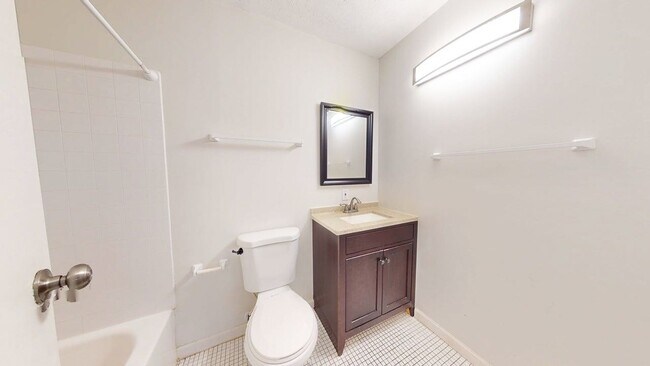 Building Photo - 5285 Portland St