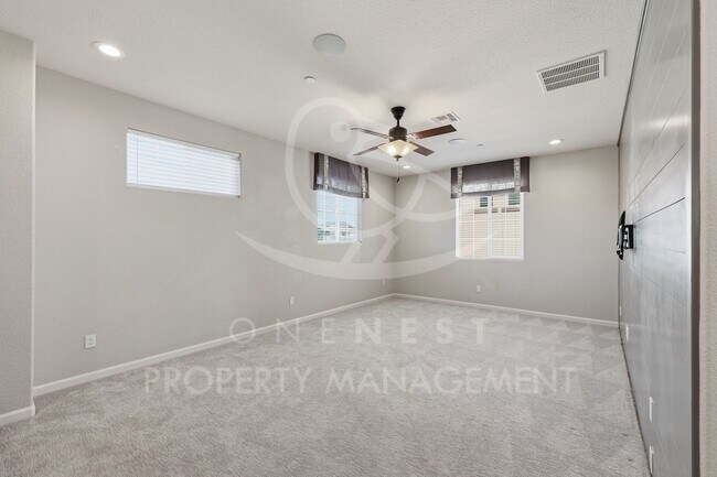 Building Photo - 4 bedroom, 3 bathroom - 2473 square feet; Twelve Bridges