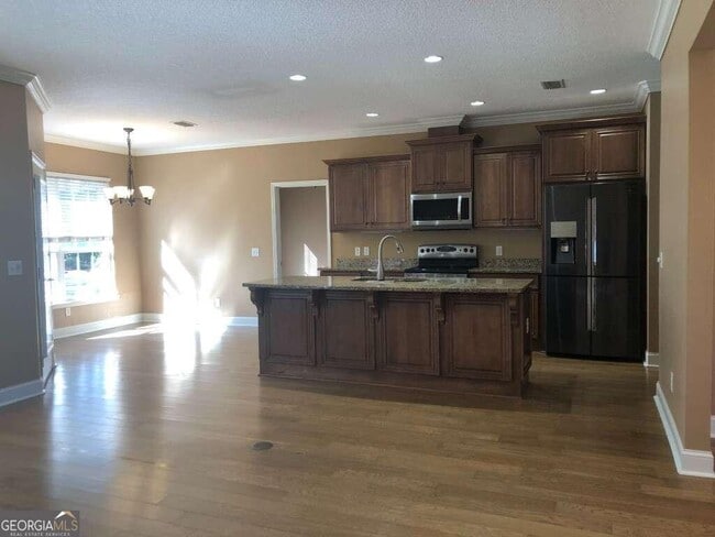 Building Photo - 95 Spyglass