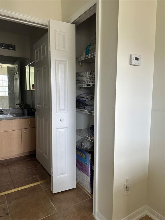 Building Photo - 1230 S Beach Cir