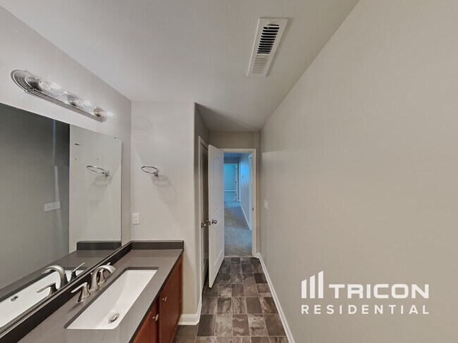 Building Photo - 6602 Transon Ct