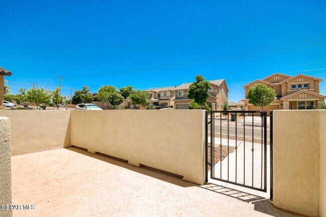 Building Photo - 12133 Chapel Hill Rd