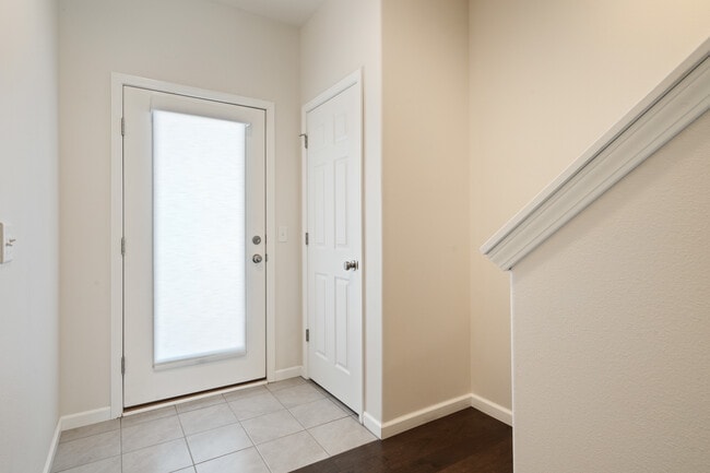 Building Photo - 1275 Exchange St