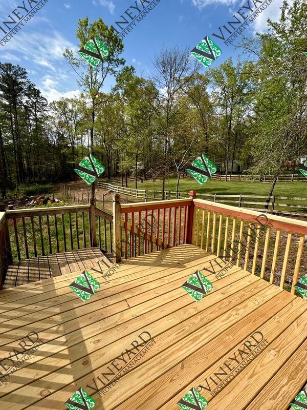 Building Photo - 19 Oak Grove Ln NW