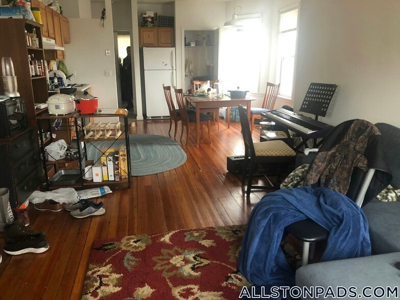 Building Photo - 58 Mansfield St