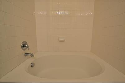 Building Photo - 3015 Bryan St