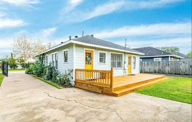 Building Photo - 4109 De George St